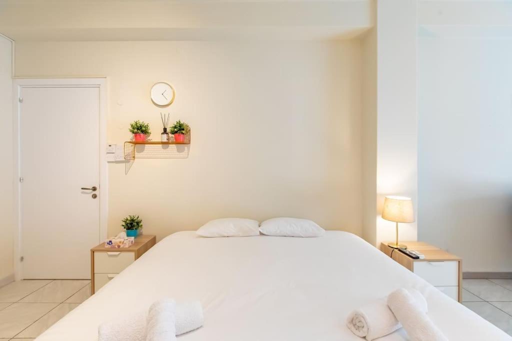 Charming With Reading Nook & View Nicosia